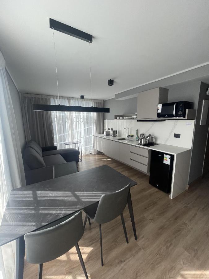 One Manquehue Aparthotel Сантьяго Экстерьер фото
