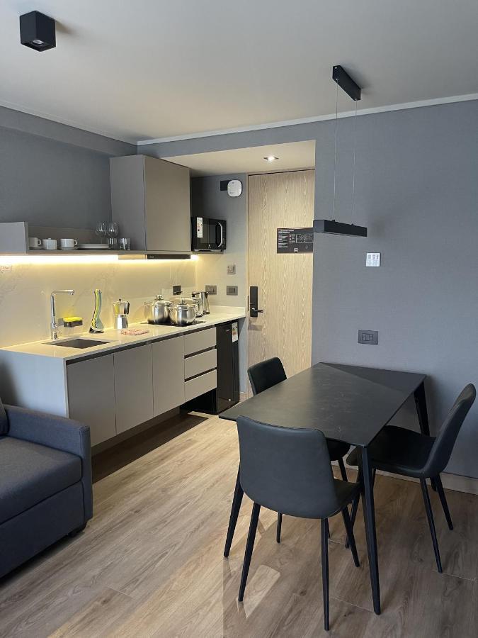 One Manquehue Aparthotel Сантьяго Экстерьер фото